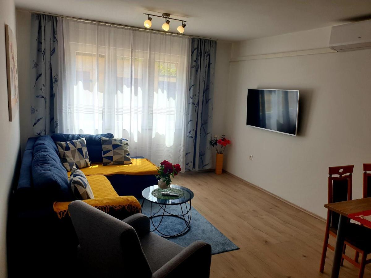 Apartment Mon Chéri-located in a quiet neighbourhood near beaches FREE PARKING Pula Extérieur photo